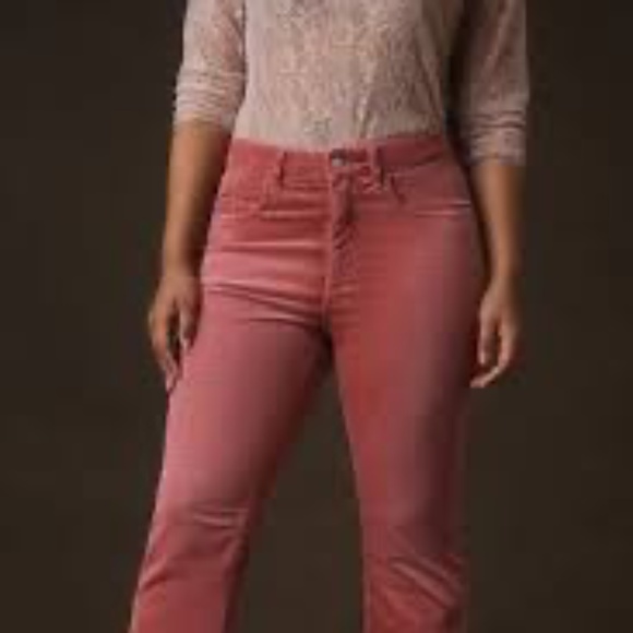 Brand New Women's Pink The Yaya Mid-Rise Corduroy Crop Flare Jeans by Pilcro - Picture 4 of 7